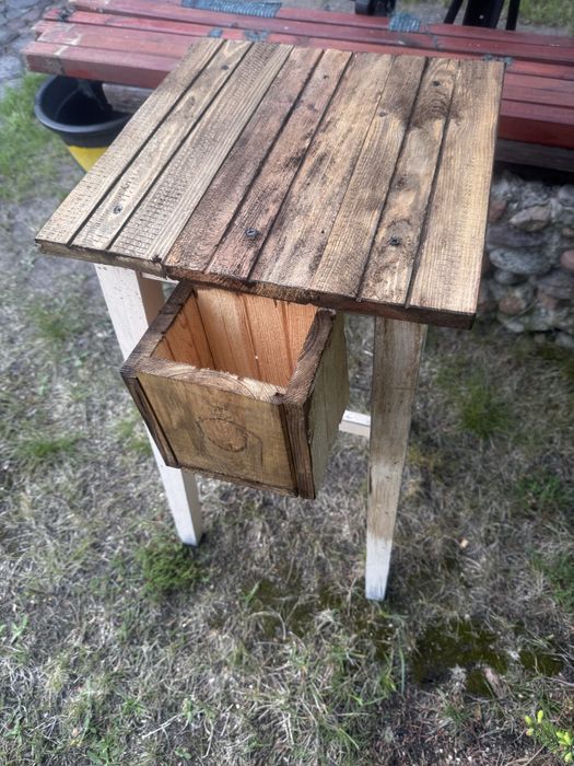 stolik/siedzisko  hand mate 17years old maker