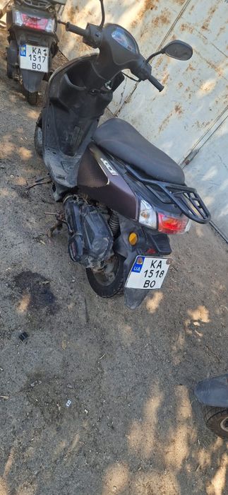 Продаю срочно скутеры 125-150 кубов состояние 8500грн