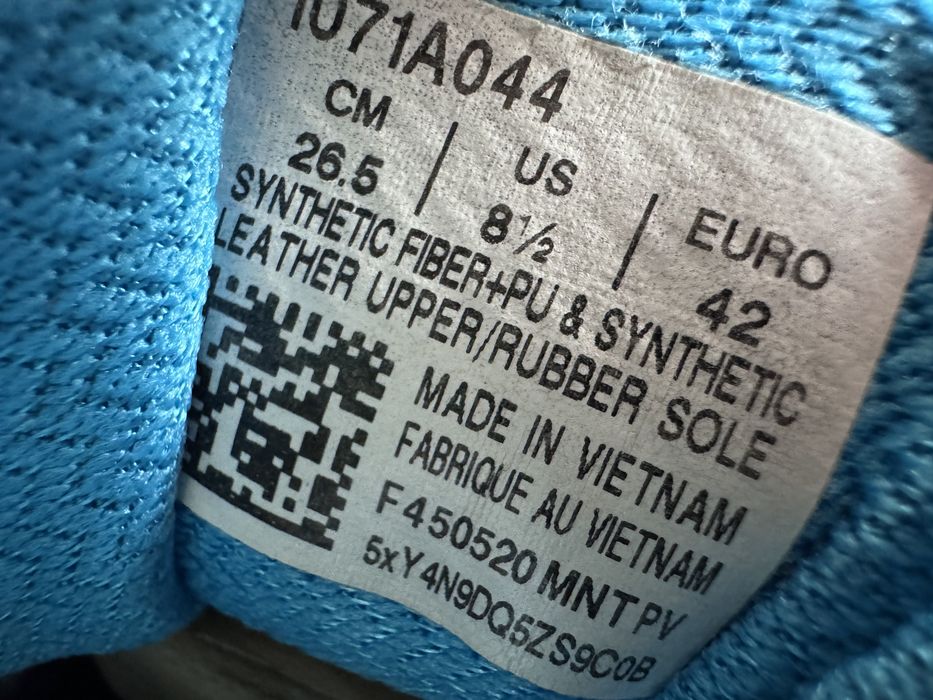 Кросівки Asics Blast FF Розмір 42 Взуття