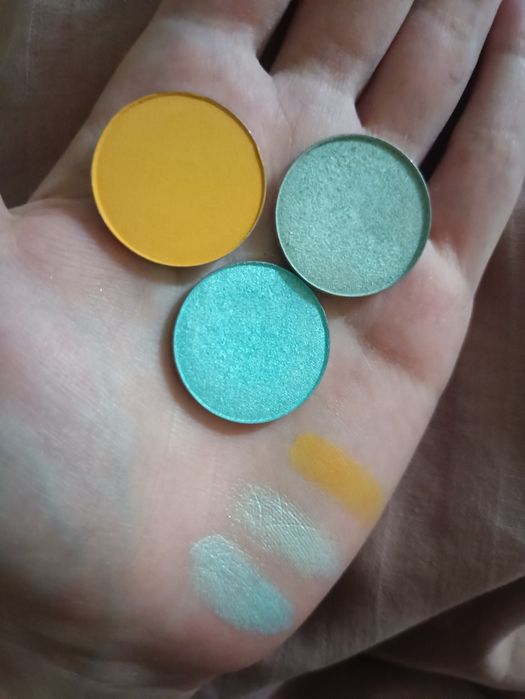 Zestaw cienii glam shop: Topaz Dominikana i Krem Bananowy