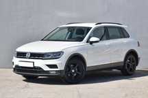 Volkswagen Tiguan DSG/Kamera cofania/Light Assist/Keyless Access/Front Assist/LED