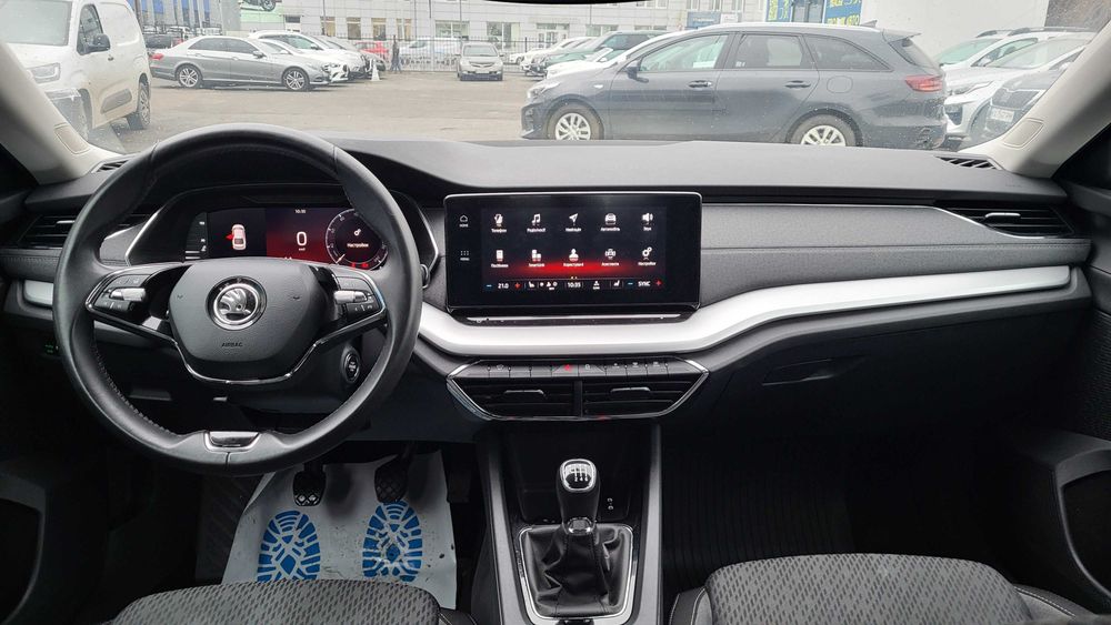 Авто Skoda Octavia A8 2021 1.4tsi Style