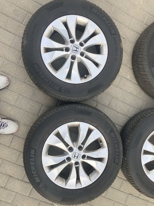 Sprzedam koła całoroczne 17 z oponami Michelin Honda CRV 225/65/1