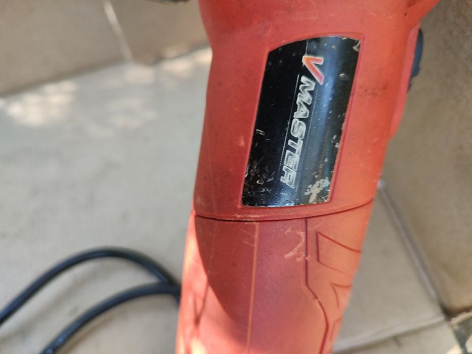 Угловая шлифмашина