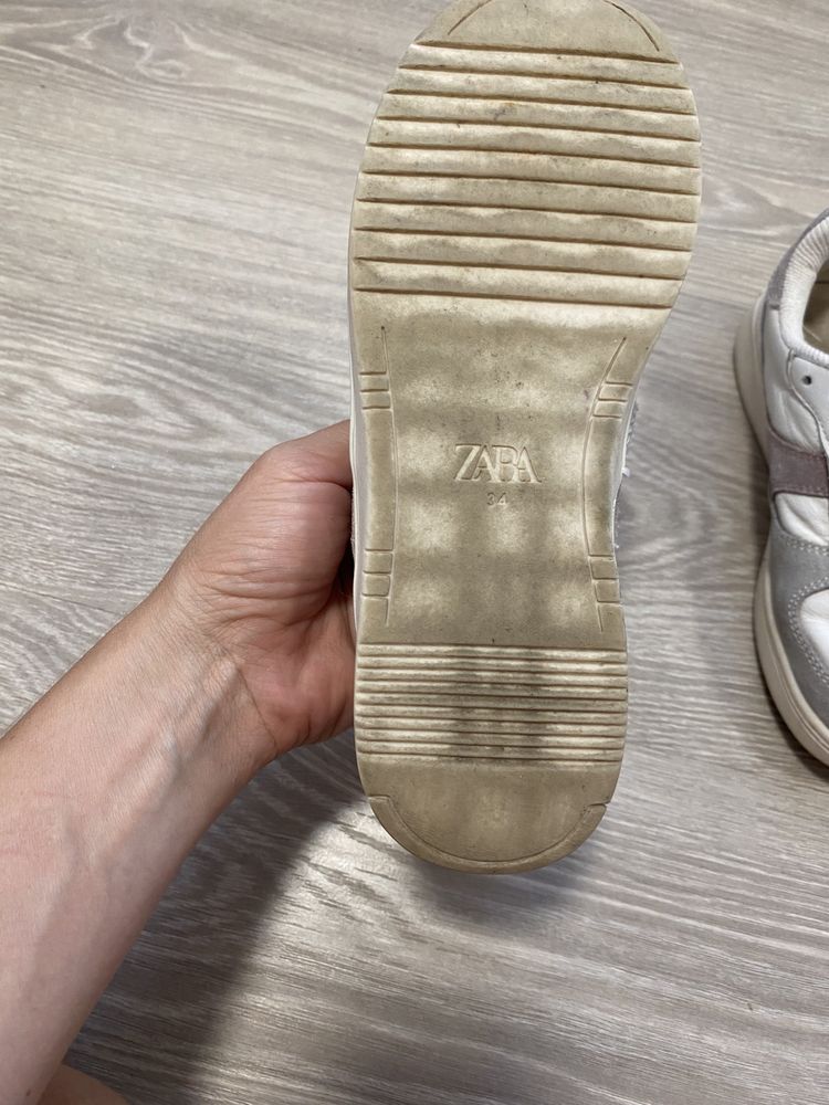 Шкіряні кросівки/ кеди Zara vintage 34 р 22 см в хорошому стані