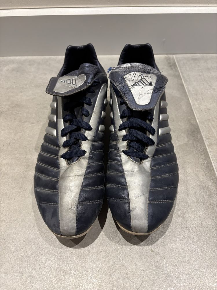 Buty piłkarskie Adidas 44 2/3 korki