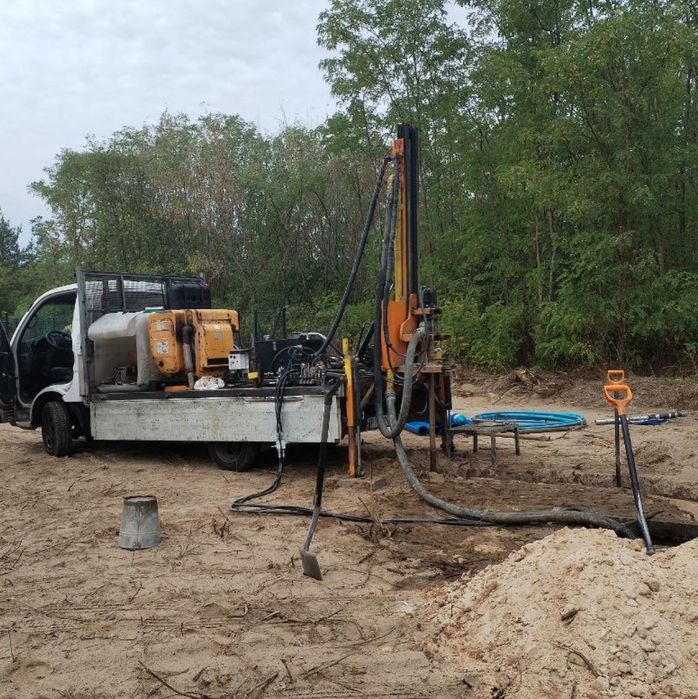 Studnie głębinowe, Wiercenie studni, Odwierty