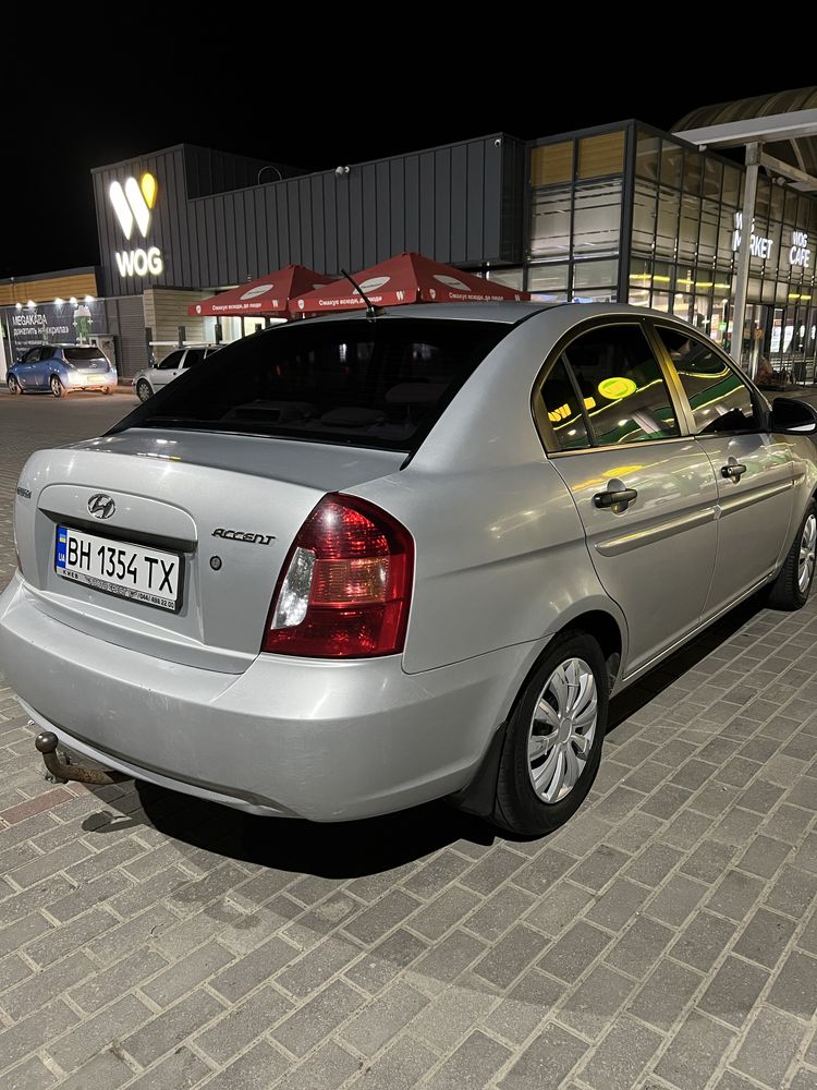 Продам Hyundai Accent 1.4 газ/бенз