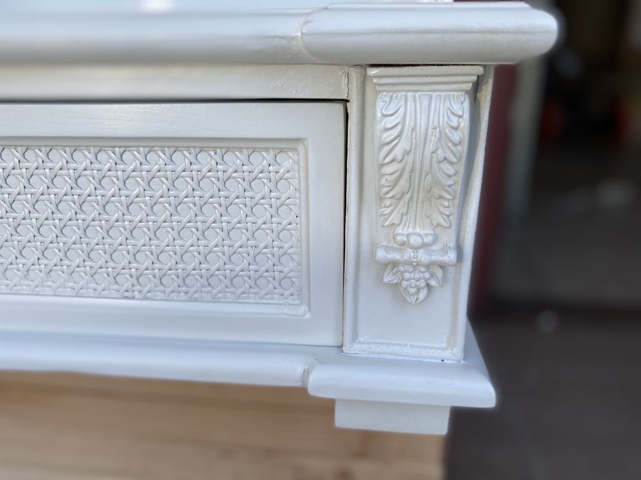 Komoda, stolik w stylu rokoko, Drewno,