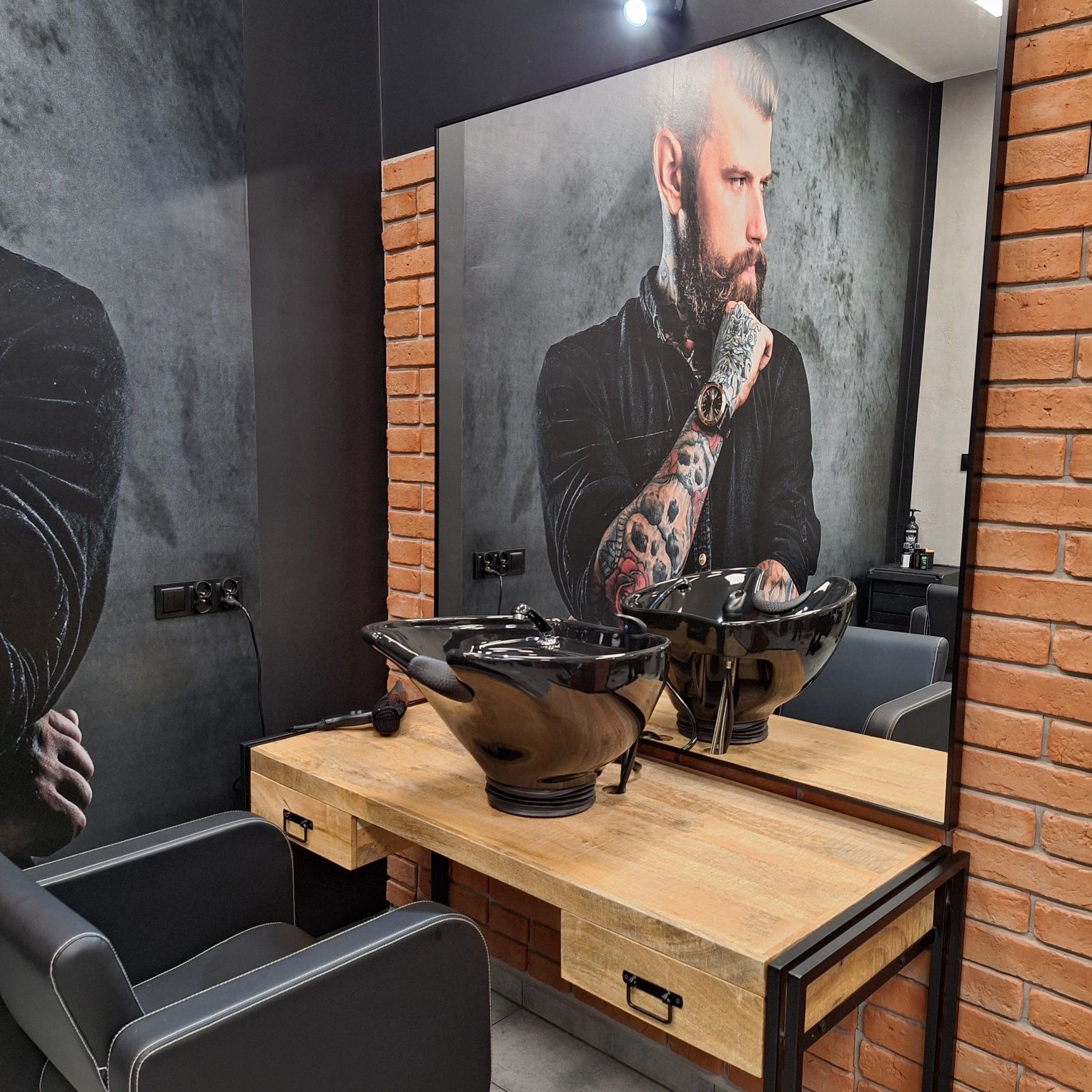 Sprzedam meble lustro barberskie