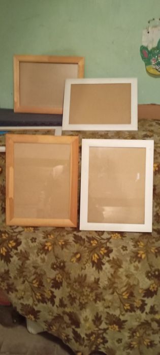Рамки для картин (под стеклом)