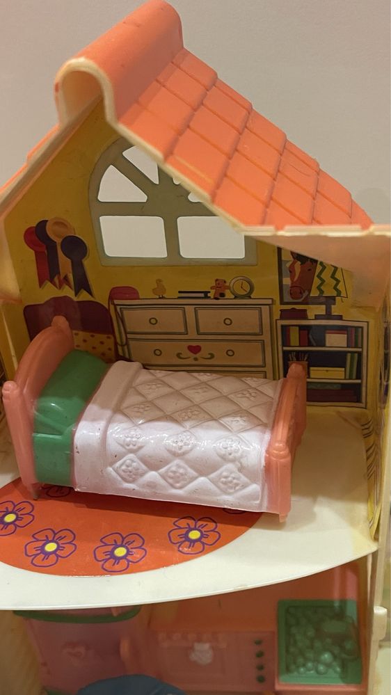 ляльковий іграшковий будинок