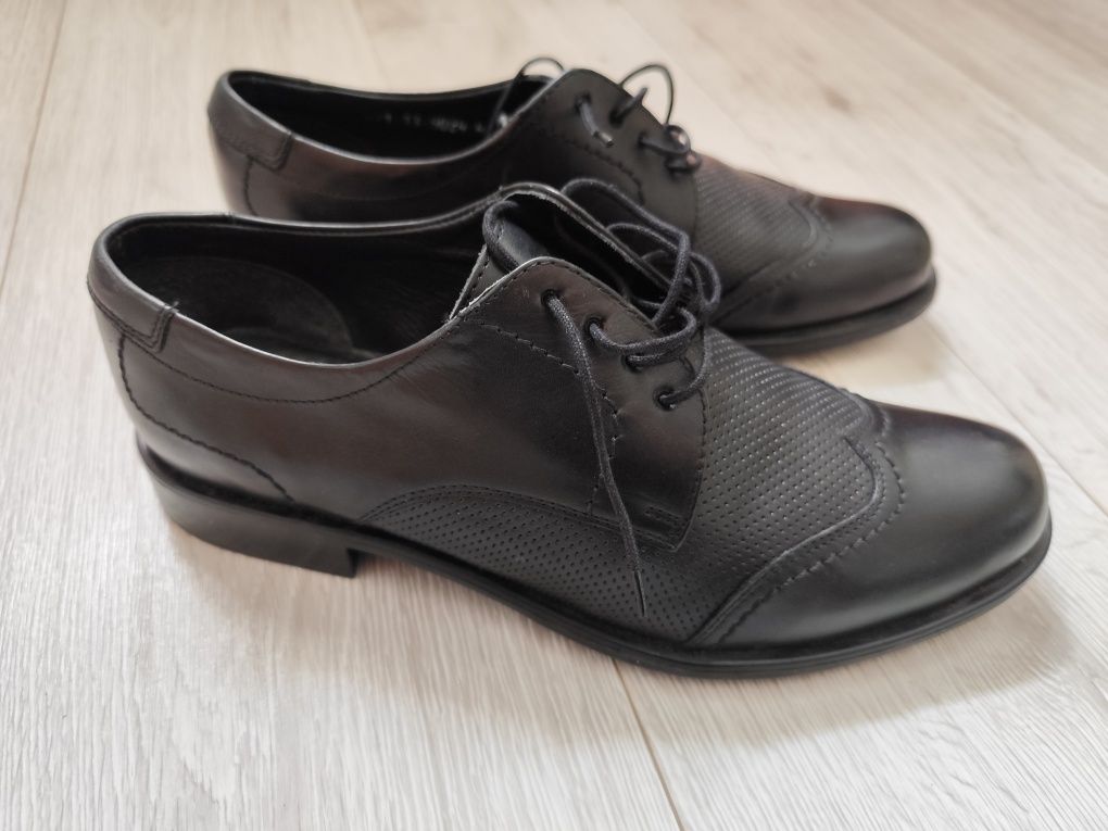Buty męskie Wojas czarne 27,5 cm wizytowe nowe