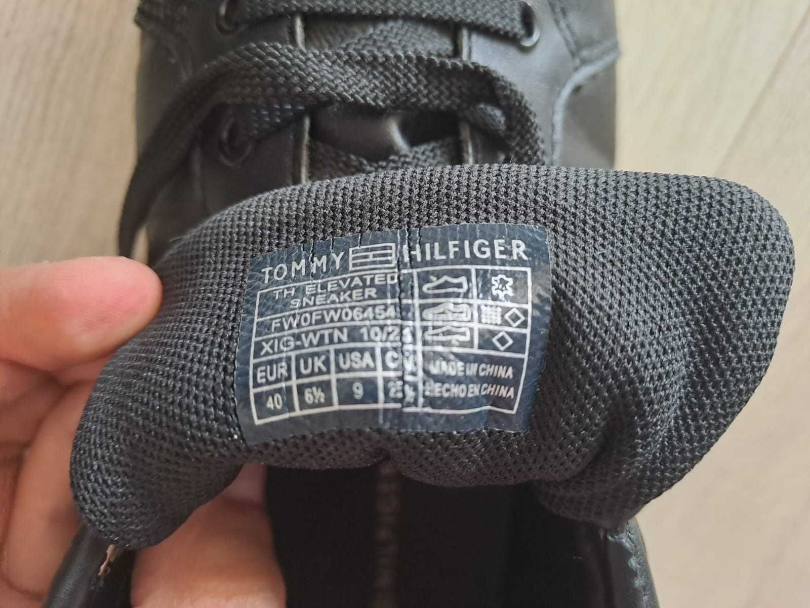 Sneakersy Tommy Hilfiger 40