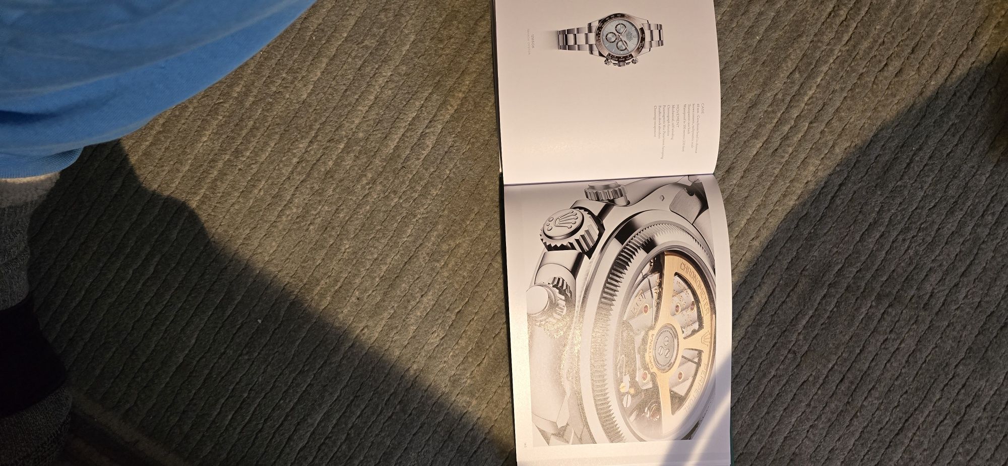 Najnowszy zestaw ( książka) zegarków Rolex.