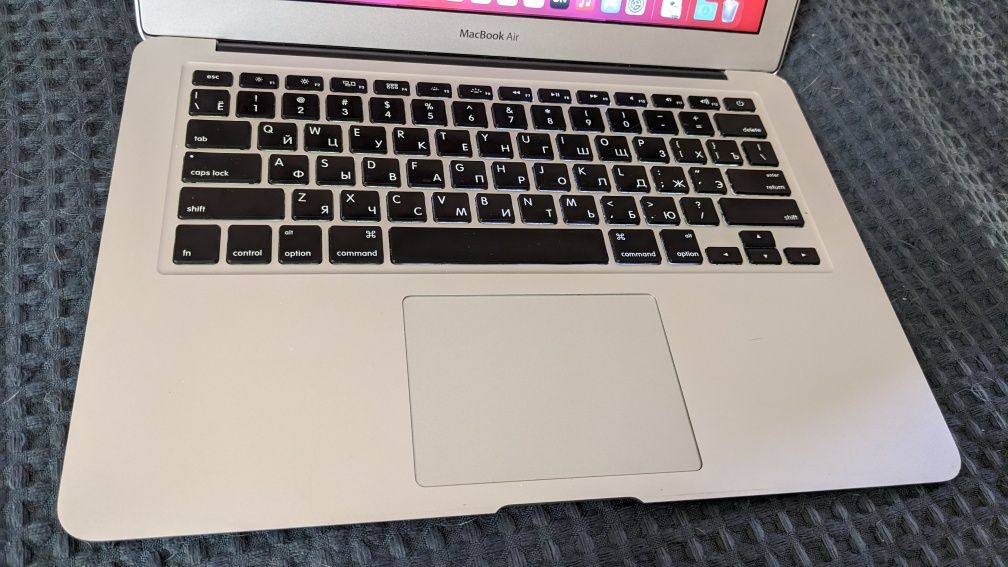 i5 / 4 / 128  Apple Macbook Air 13"