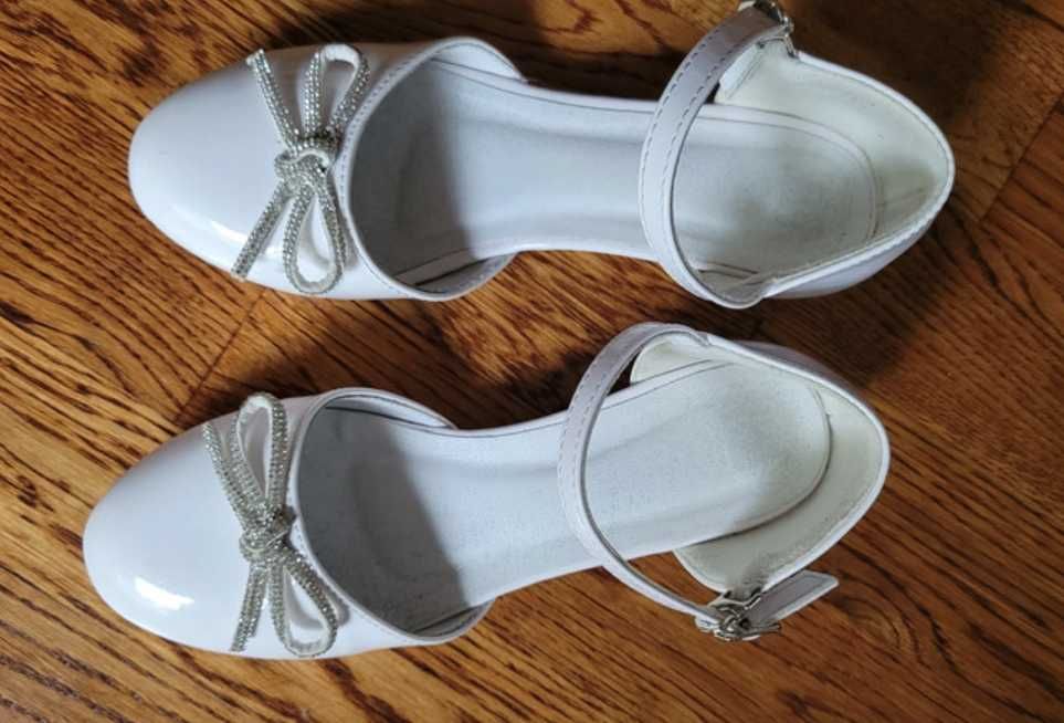 Buty komunia komunijne, białe pantofelki rozm.36 stan idealny