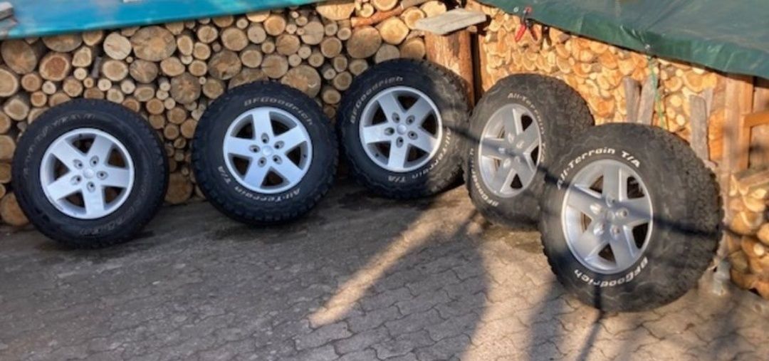 5 x Koła alufelgi z oponami jeep wrangler cherokee