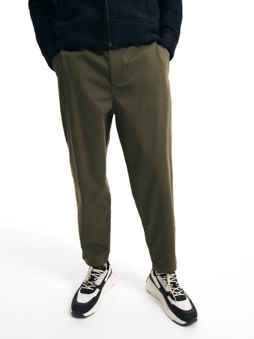 Штани чіноси RESERVED