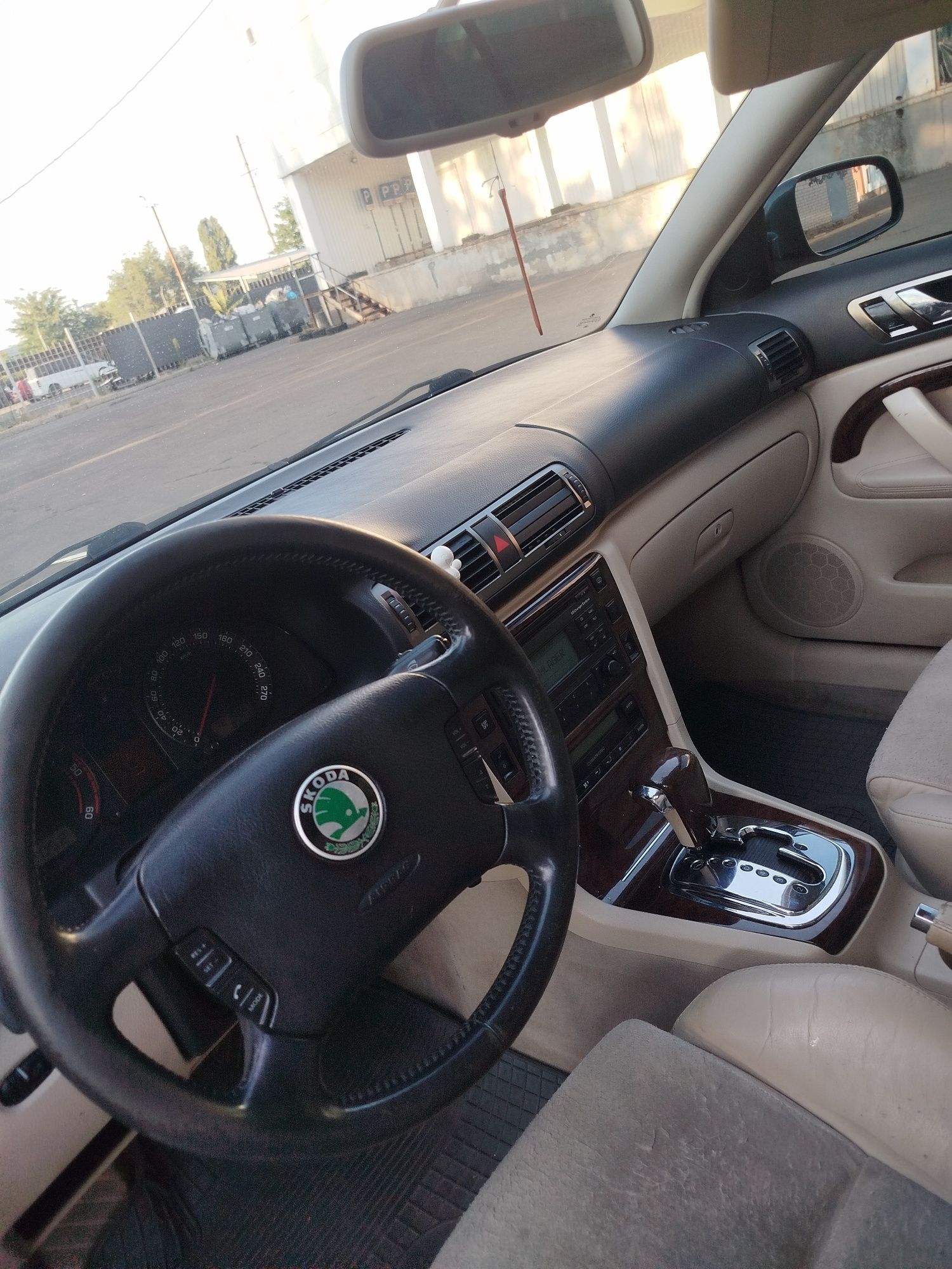 Skoda Superb гарний стан