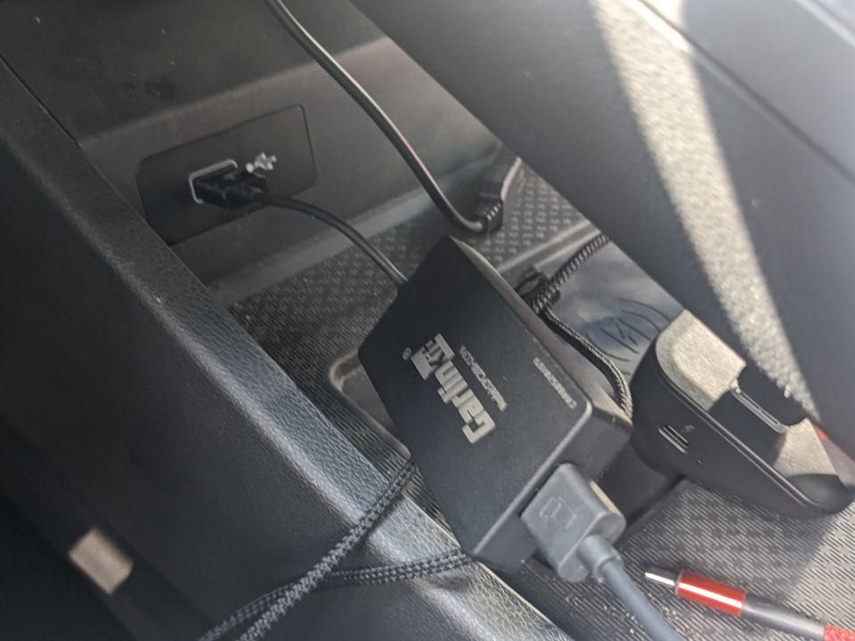 Apple CarPlay Android Auto для Zeekr & Geely Atlas Pro  CarlinKit CCPA