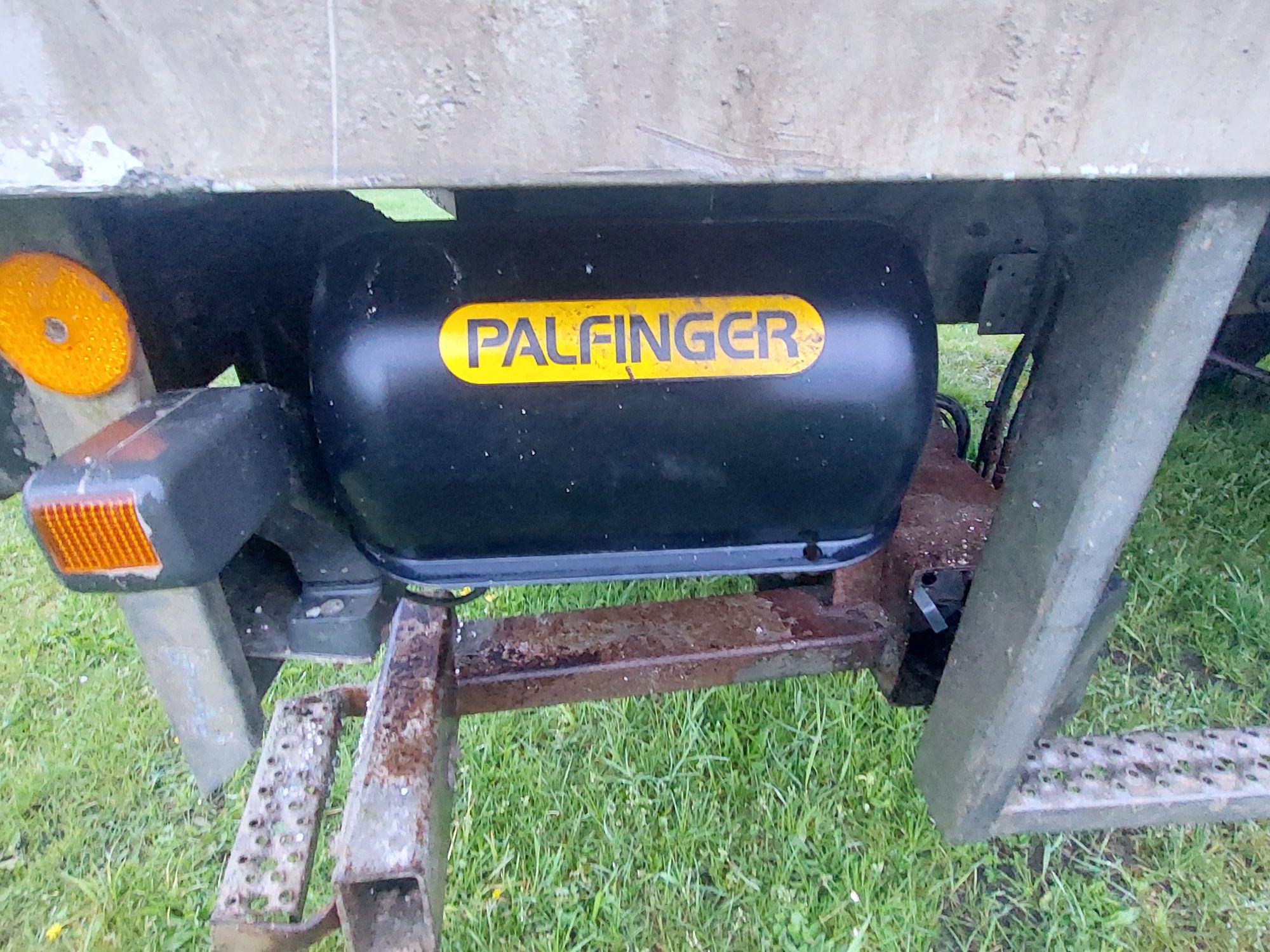 Sprzedam  windę  Palfinger
