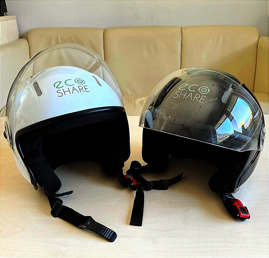Tanie używane CZARNE kaski motocyklowe / skuterowe