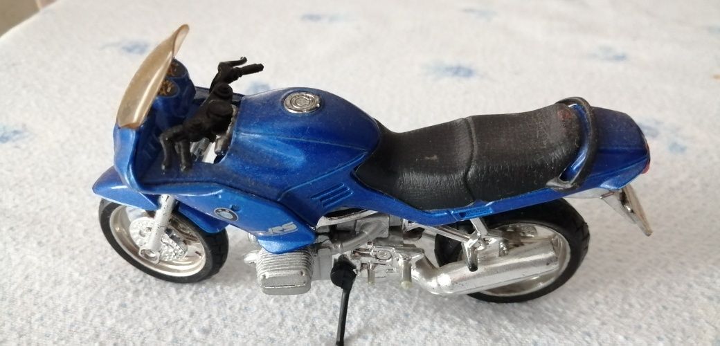 Moto BMW R 1100 RS - Miniatura 1/24