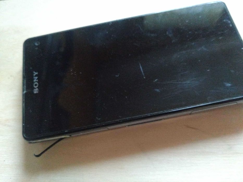 Xperia Z1 Compact - uszkodzona - na części