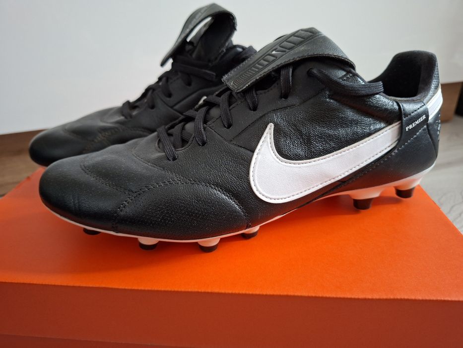Korki piłkarskie Nike Premier III FG