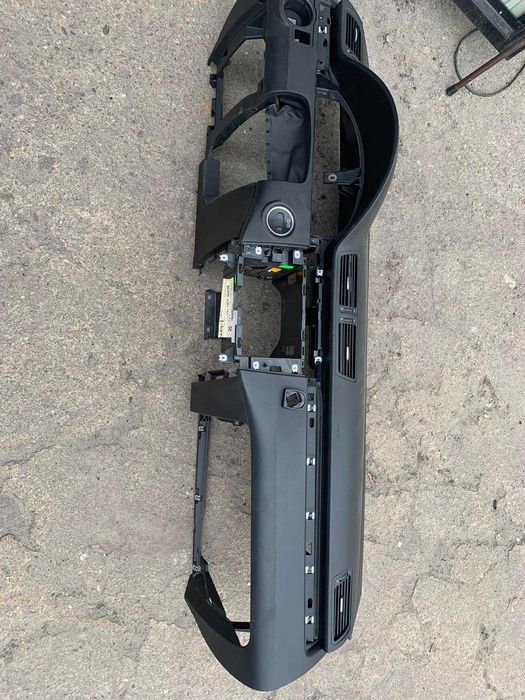 deska rozdzielcza konsola kokpit volkswagen passat b6 b7