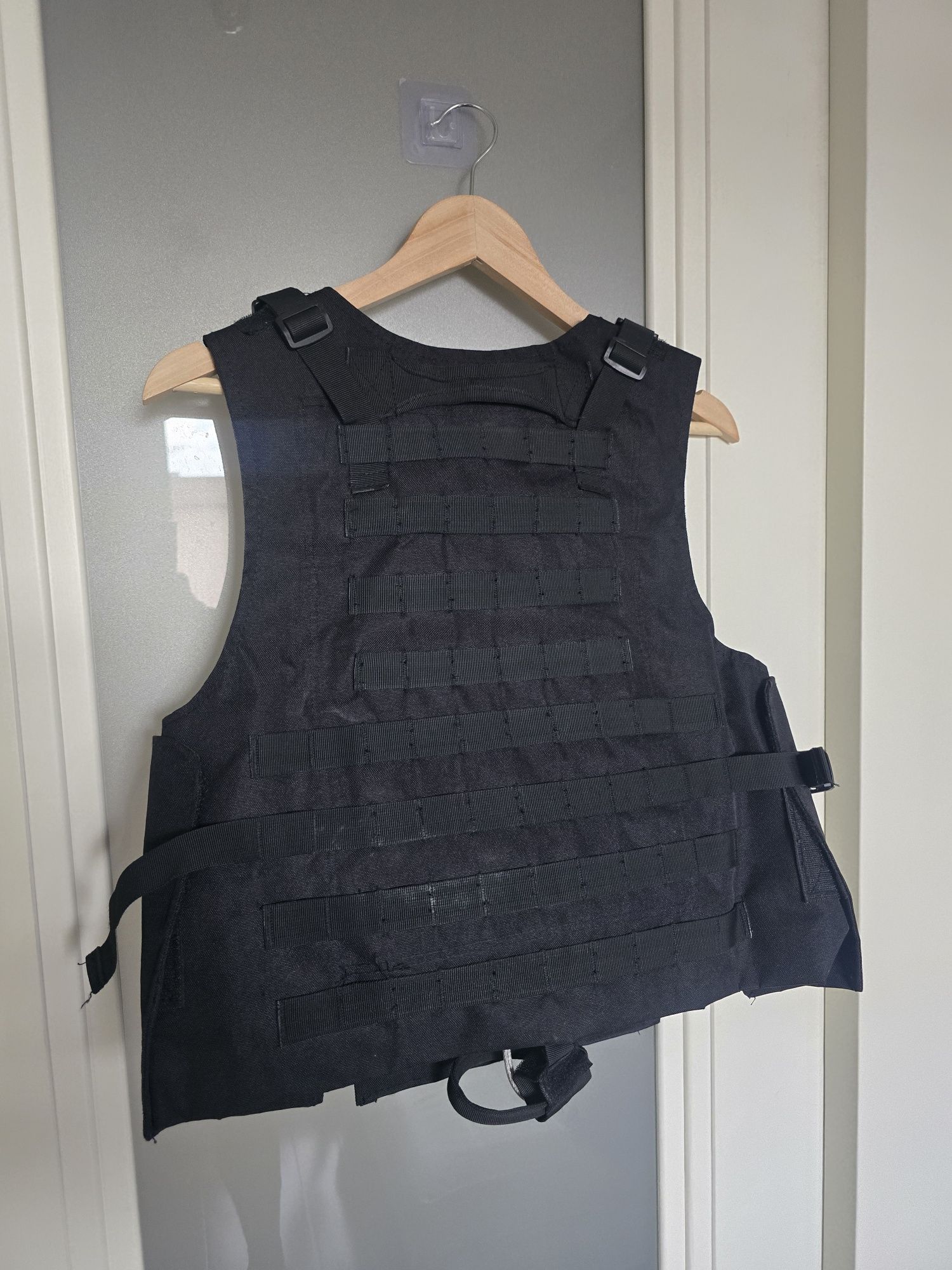 Czarna kamizelka taktyczna / ASG / Ochorna / Policja