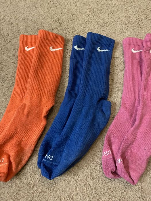 Skarpetki długie Nike kolorowe