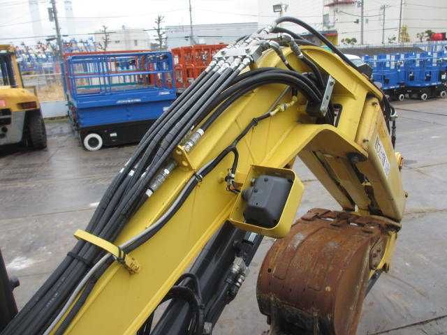 Мини экскаватор гусеничный Yanmar B30U