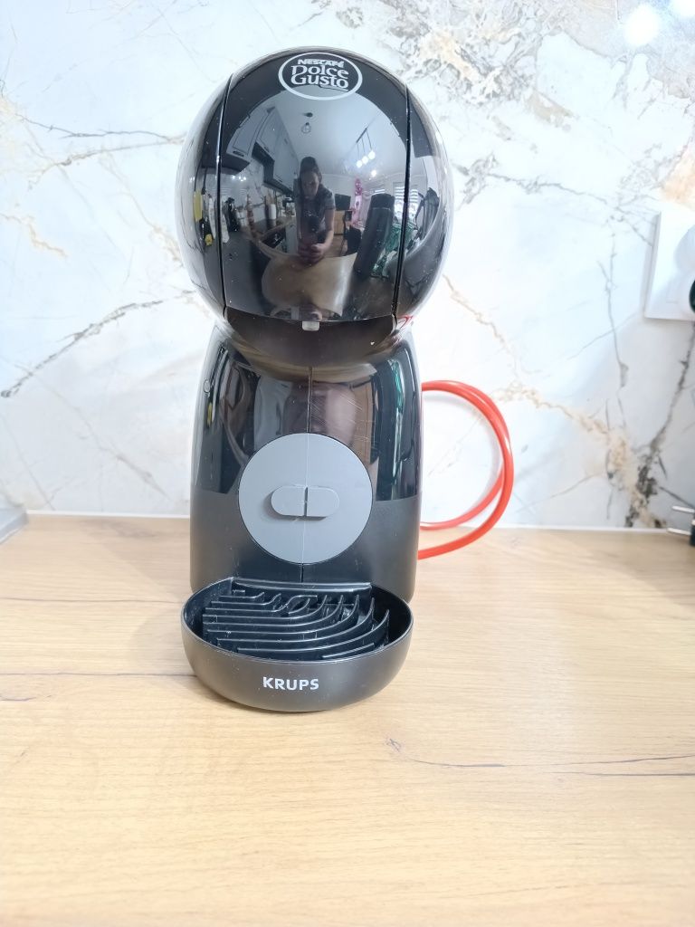 Ekspres Nescafe Dolce Gusto