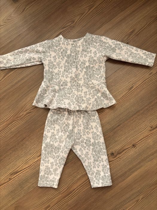 Костюм для дівчинки 74 р