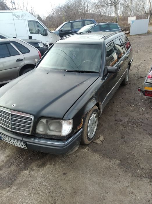 Мерседес 124 автомат на ходу 2'0