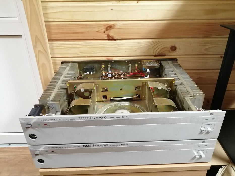 Estonia 010 stereo