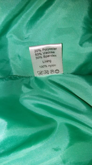 Пуховик на девочку 140