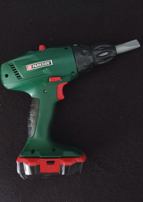 Réplica de Aparafusadora Parkside de criança