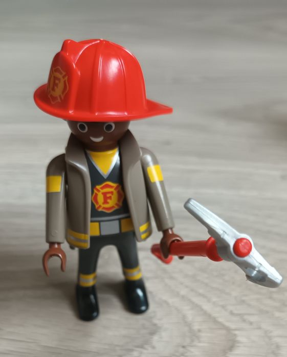 Figurka Playmobil strażak