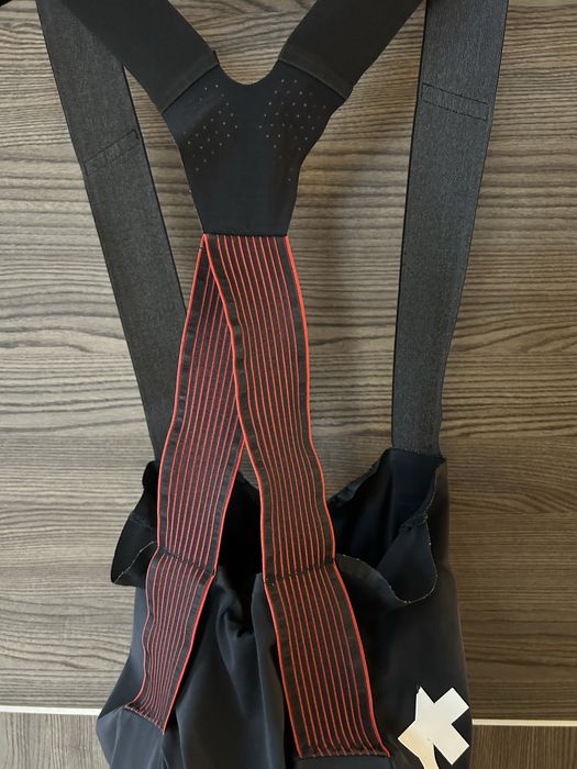 Assos bibs Equipe RS rozm. L - czerwony akcent, unikat