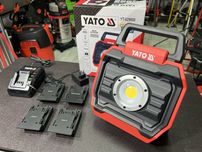 Мощный прожектор 6000Лм YATO Адаптер Makita Bosch DeWalt Milwaukee