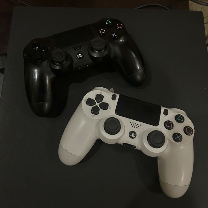 ТЕРМІНОВИЙ ПРОДАЖ! Sony Playstation 4 Pro [1 TB] 4k - ідеал