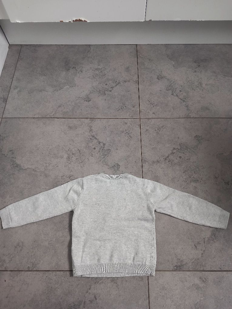Szary sweter/sweterek dla chłopca bluzka bluzeczka Sinsay 98 Fox&Bunny