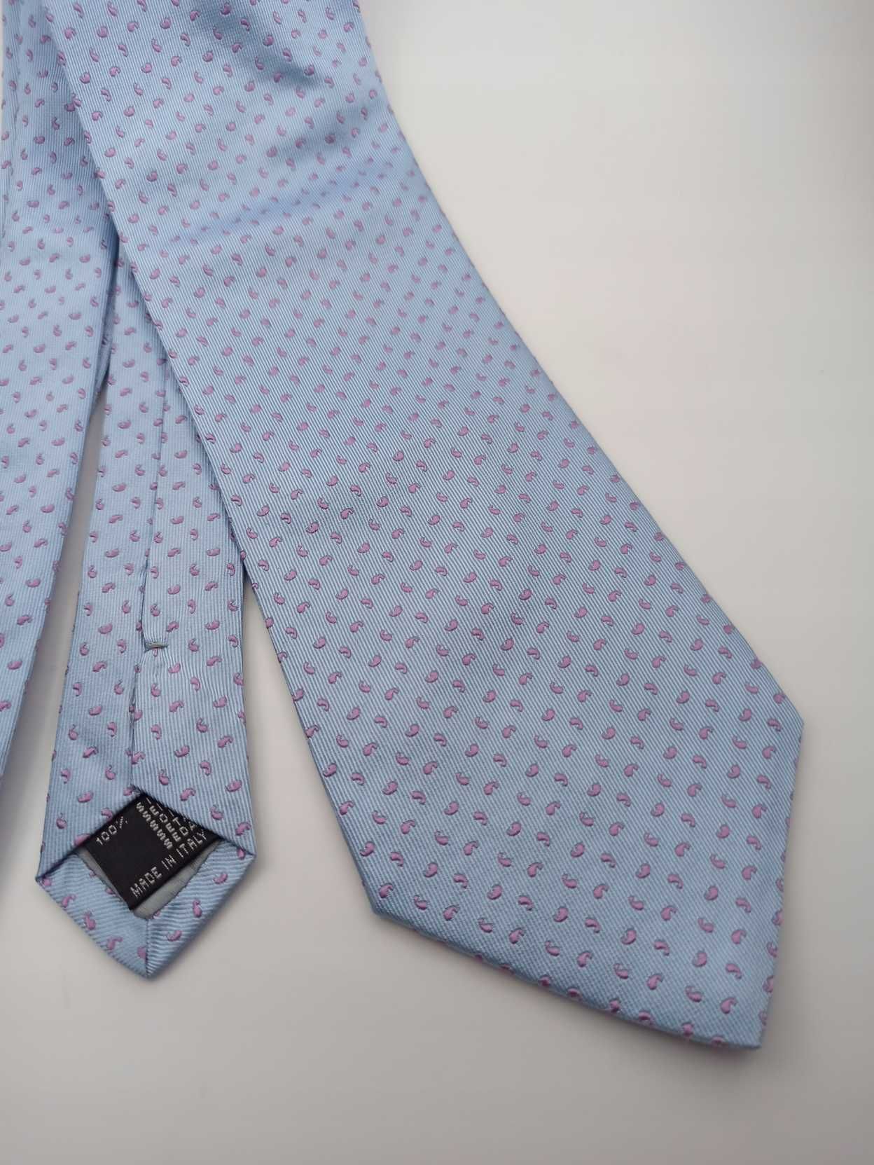 Niebieski błękitny jedwabny krawat paisley