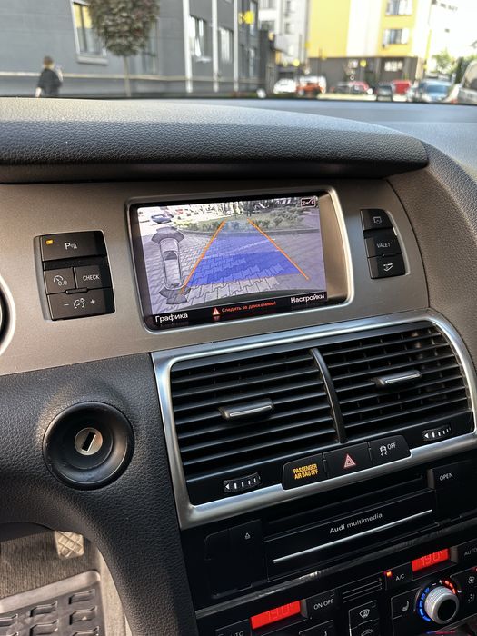 Продам AUDI Q7 2015рік