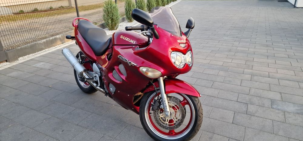Suzuki gsxf 750 niski przebieg