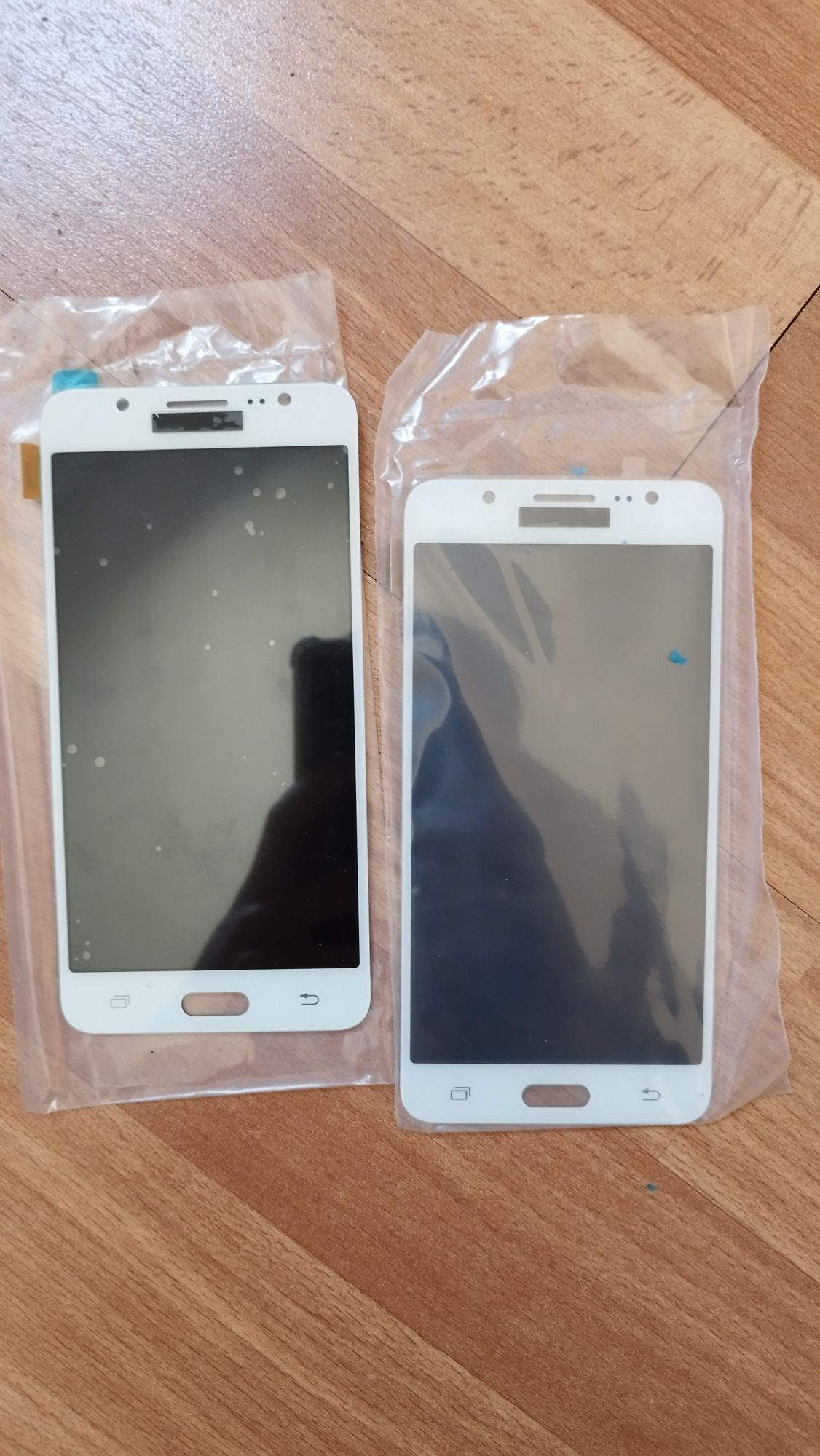 Display para Samsung J5