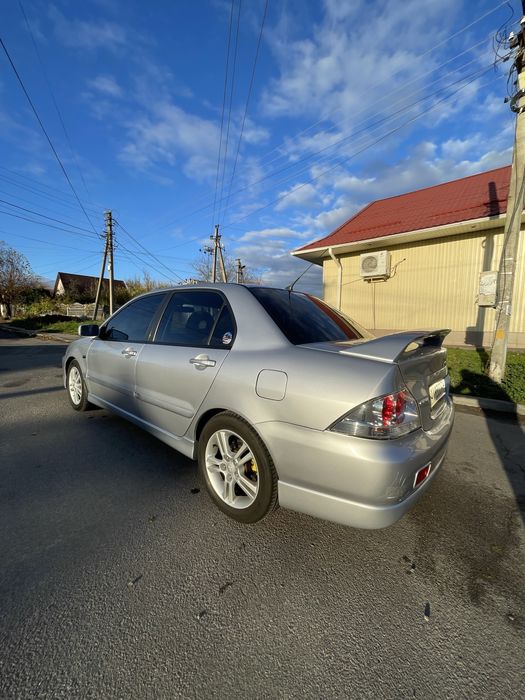 Mitsubishi Lancer